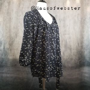[Daniel Rainn] navy heart pattern tie front blouse
